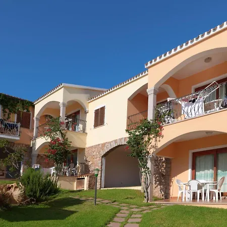 Flat With Communal Pool In The Badus In Badus Apartment Badesi