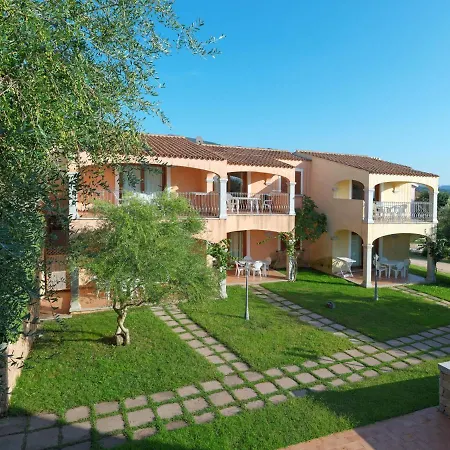 Flat With Communal Pool In The Badus In Badus Apartment Badesi