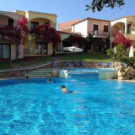 Flat With Communal Pool In The Badus In Badus Apartment *
