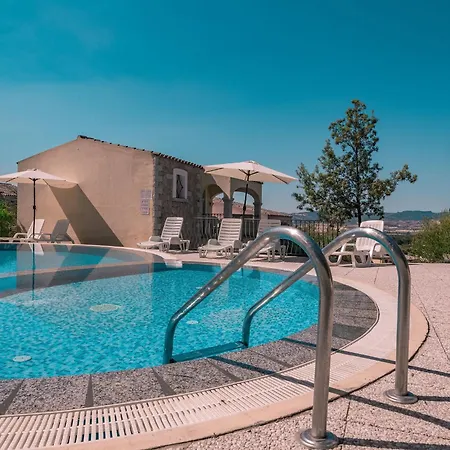 Flat With Communal Pool In The Badus In Badus